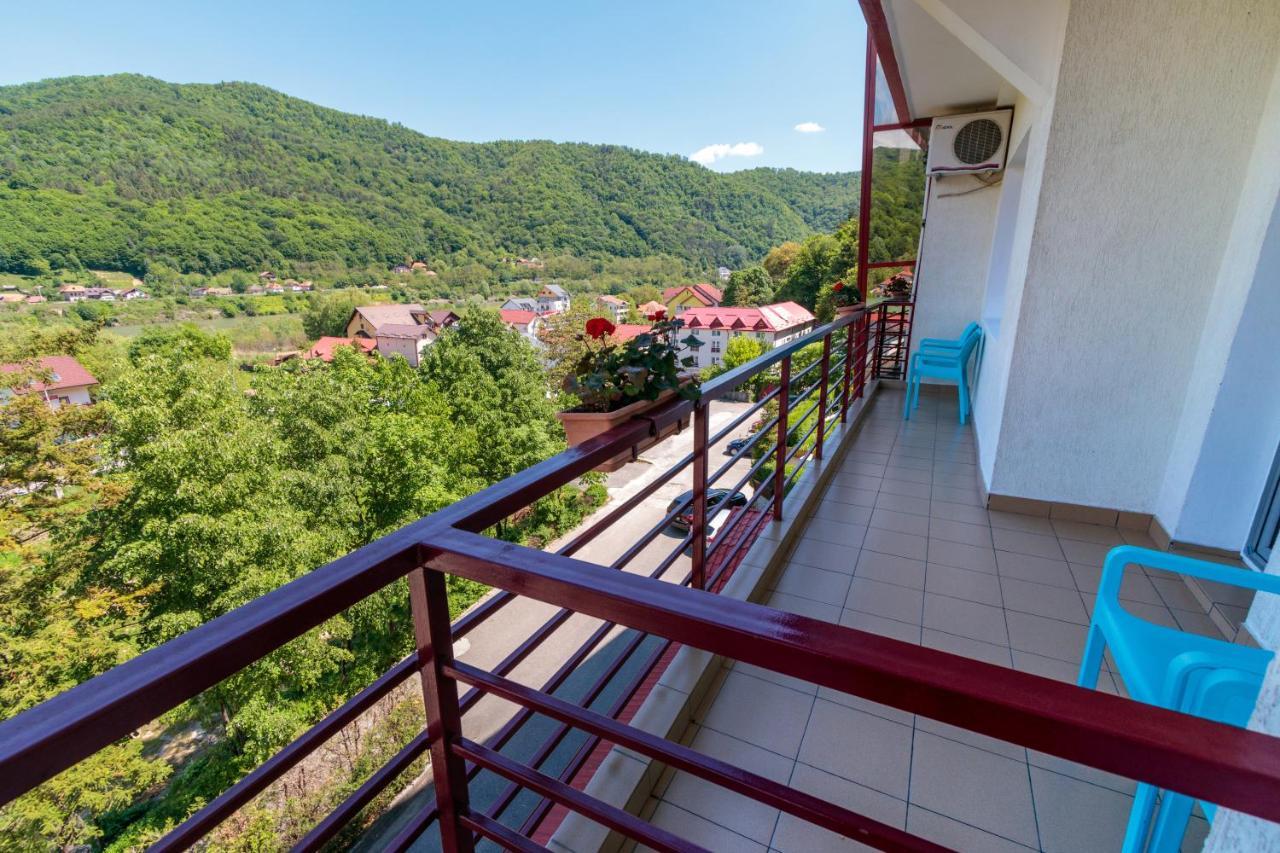Hotel Orizont Călimăneşti Εξωτερικό φωτογραφία