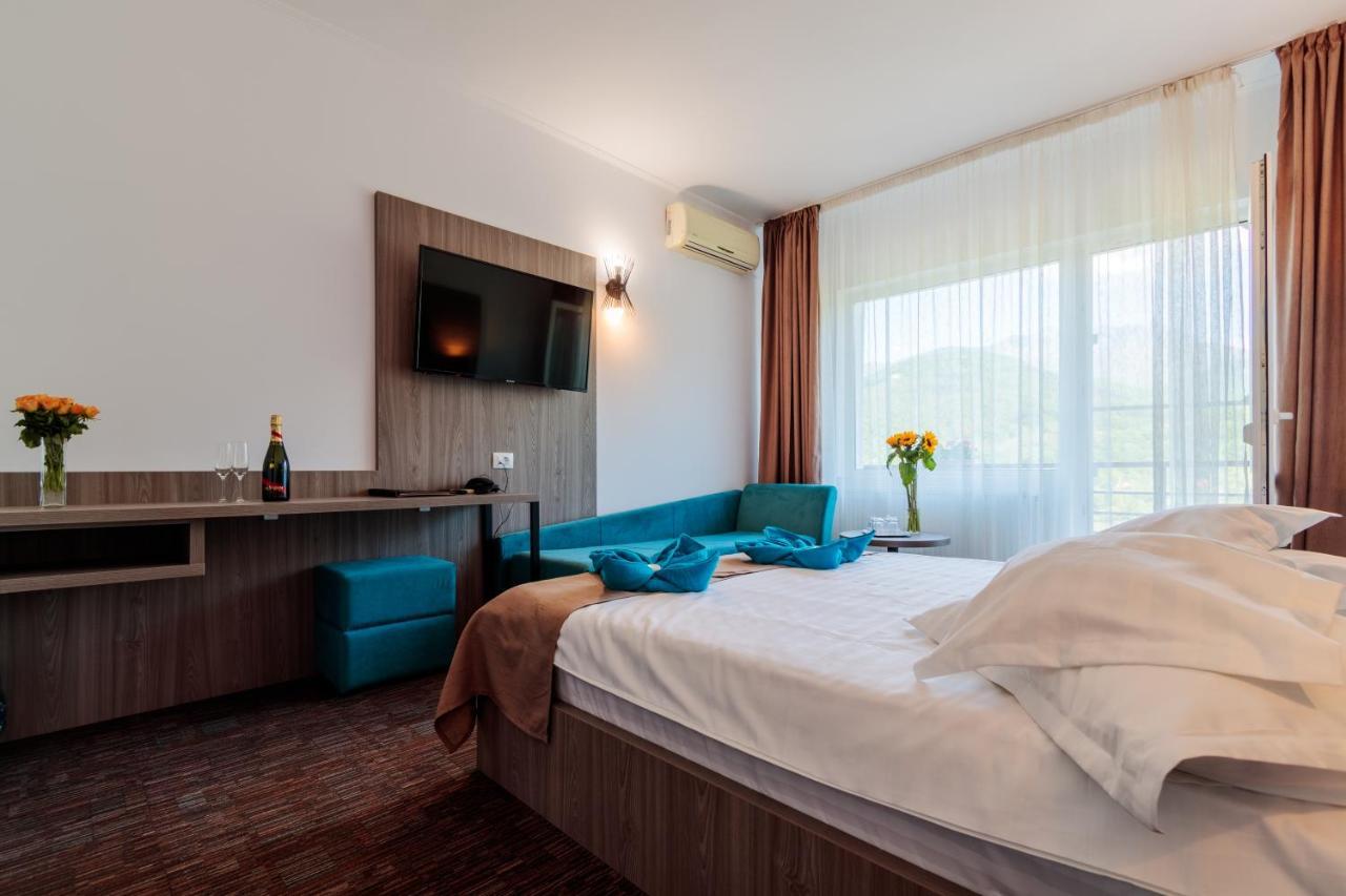 Hotel Orizont Călimăneşti Εξωτερικό φωτογραφία