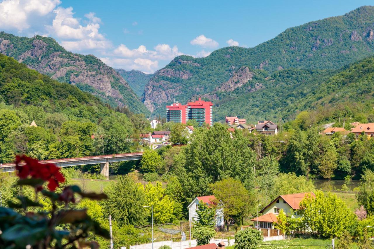 Hotel Orizont Călimăneşti Εξωτερικό φωτογραφία
