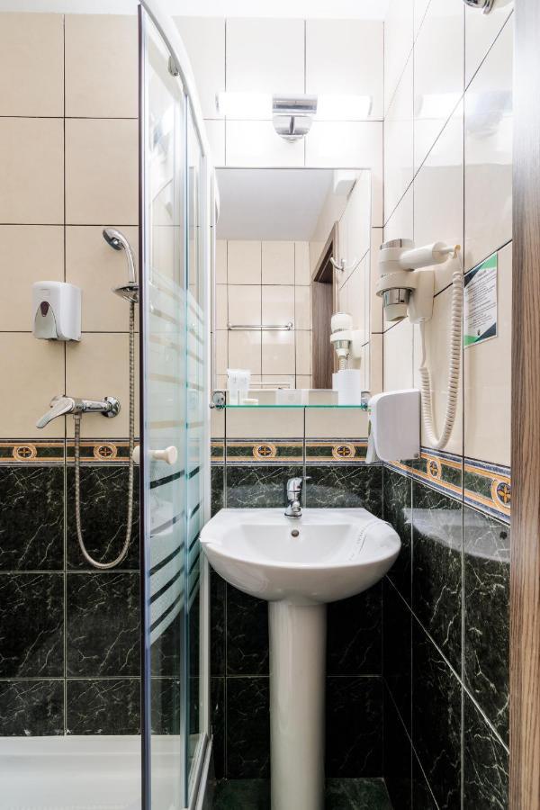 Hotel Orizont Călimăneşti Εξωτερικό φωτογραφία