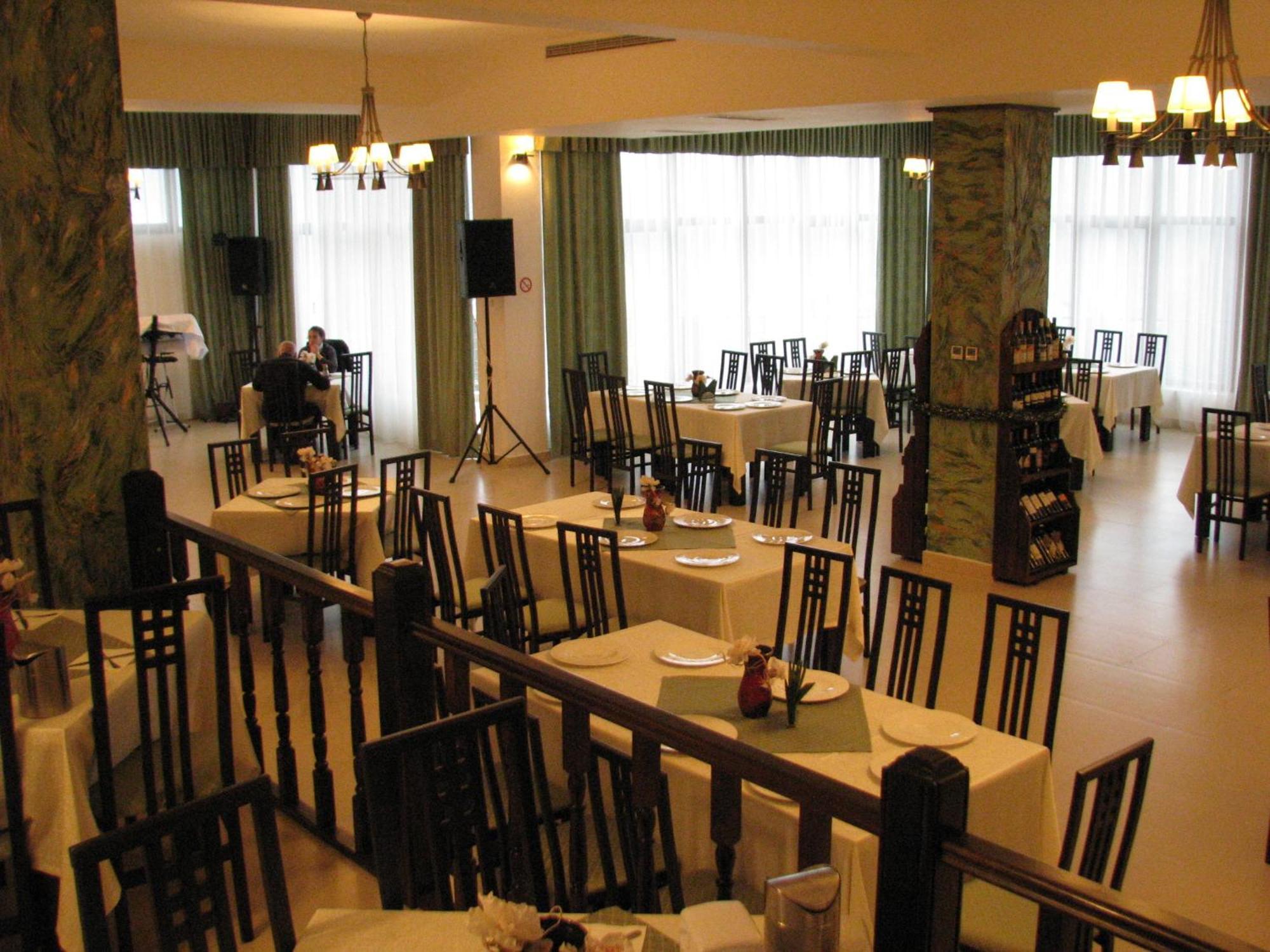 Hotel Orizont Călimăneşti Εξωτερικό φωτογραφία