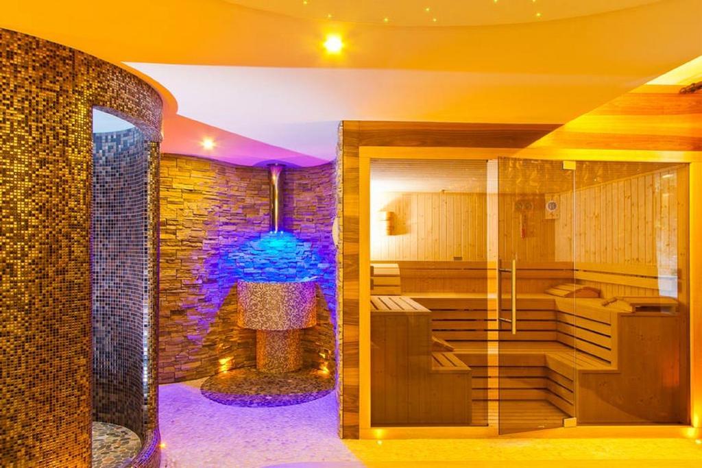 Hotel Orizont Călimăneşti Εξωτερικό φωτογραφία