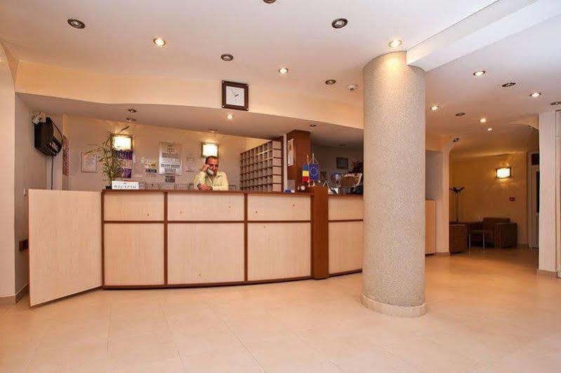 Hotel Orizont Călimăneşti Εξωτερικό φωτογραφία