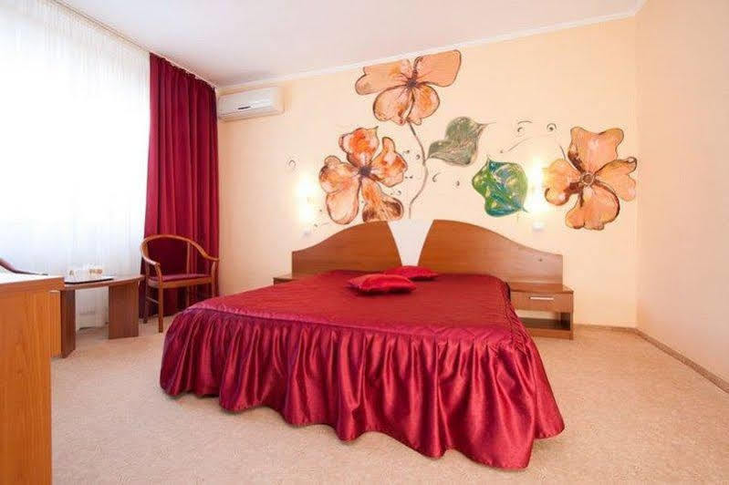 Hotel Orizont Călimăneşti Εξωτερικό φωτογραφία