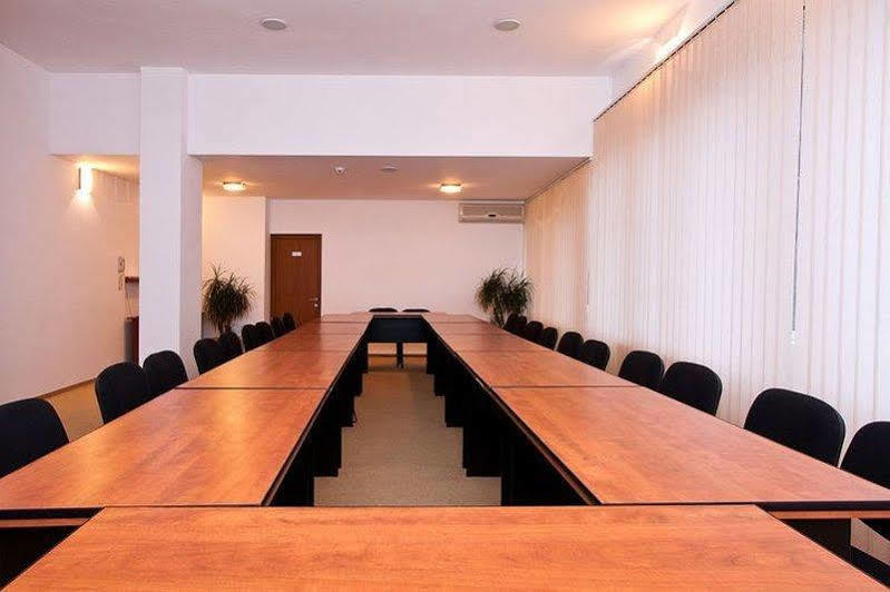 Hotel Orizont Călimăneşti Εξωτερικό φωτογραφία
